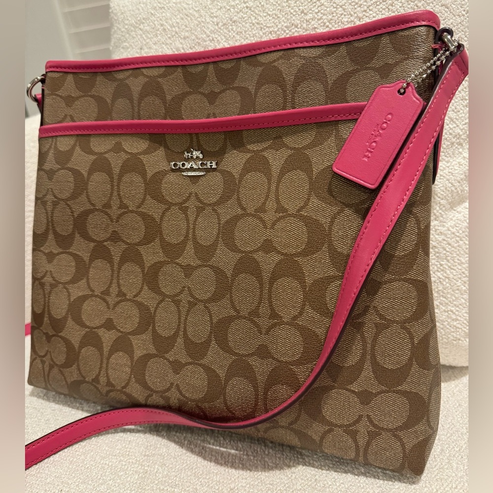 Coach File Messenger Bag - Picture 2 of 4